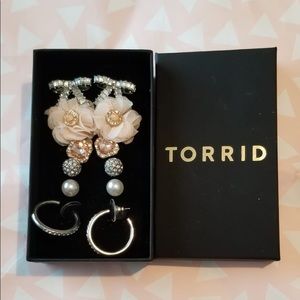 Torrid earrings 6 pairs